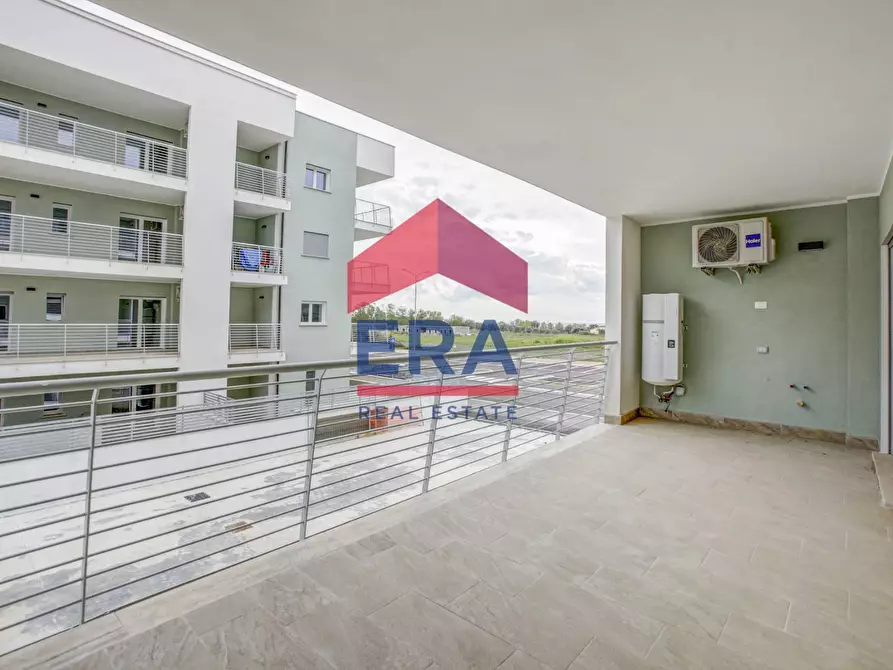 Immagine 20 di Appartamento in vendita  in VIA DI PRATICA DI MARE SNC a Pomezia