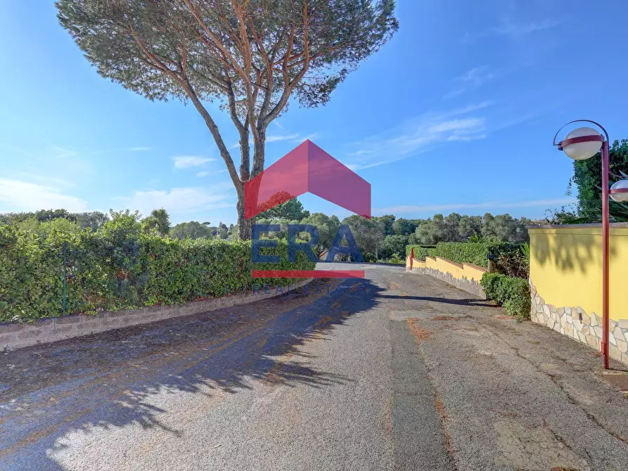 Immagine 28 di Villa in vendita  in Via Garigliano 42 a Ardea