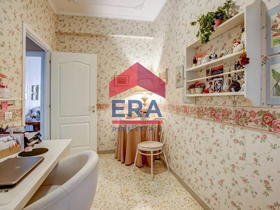 Immagine 15 di Appartamento in vendita  in Via dell'Impruneta 66 a Roma