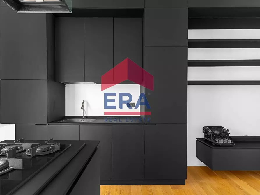 Immagine 5 di Appartamento in vendita  in Via Vincenzo Viviani 2 a Milano