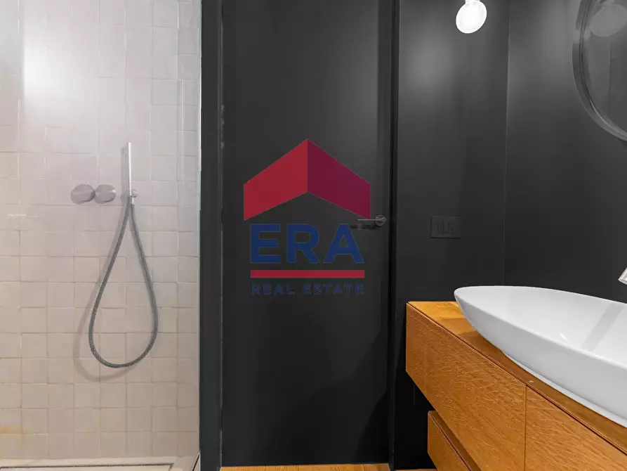 Immagine 16 di Appartamento in vendita  in Via Vincenzo Viviani 2 a Milano