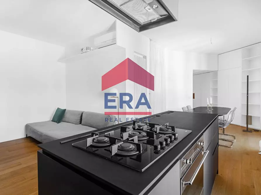 Immagine 7 di Appartamento in vendita  in Via Vincenzo Viviani 2 a Milano