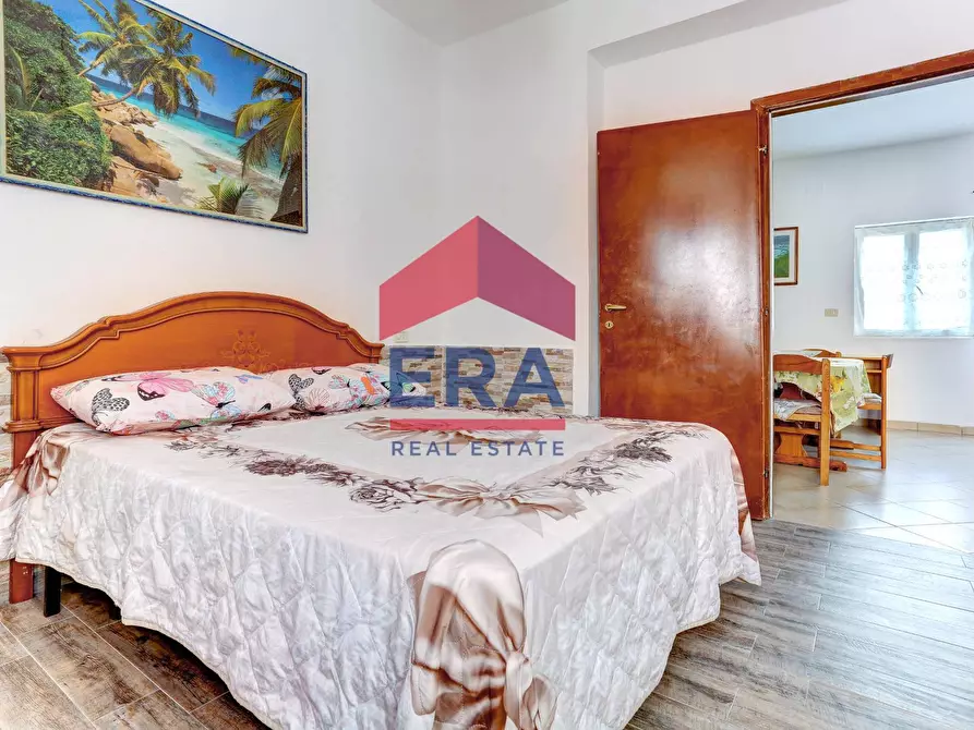 Immagine 11 di Appartamento in vendita  in Lungomare degli Ardeatini 60 a Ardea