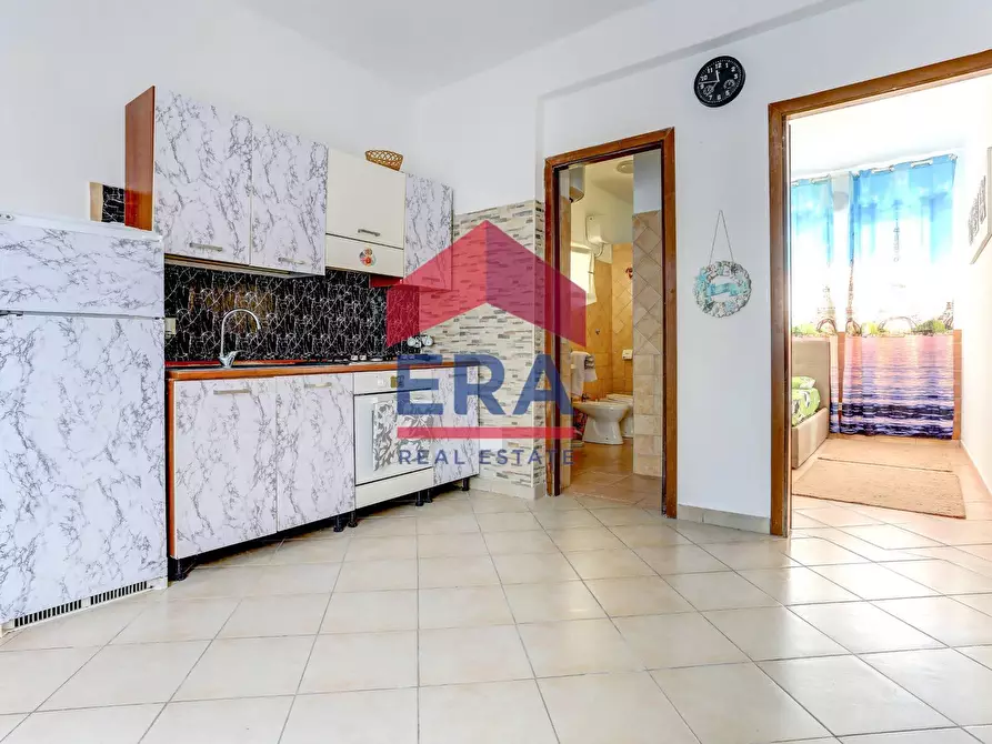 Immagine 14 di Appartamento in vendita  in Lungomare degli Ardeatini 60 a Ardea