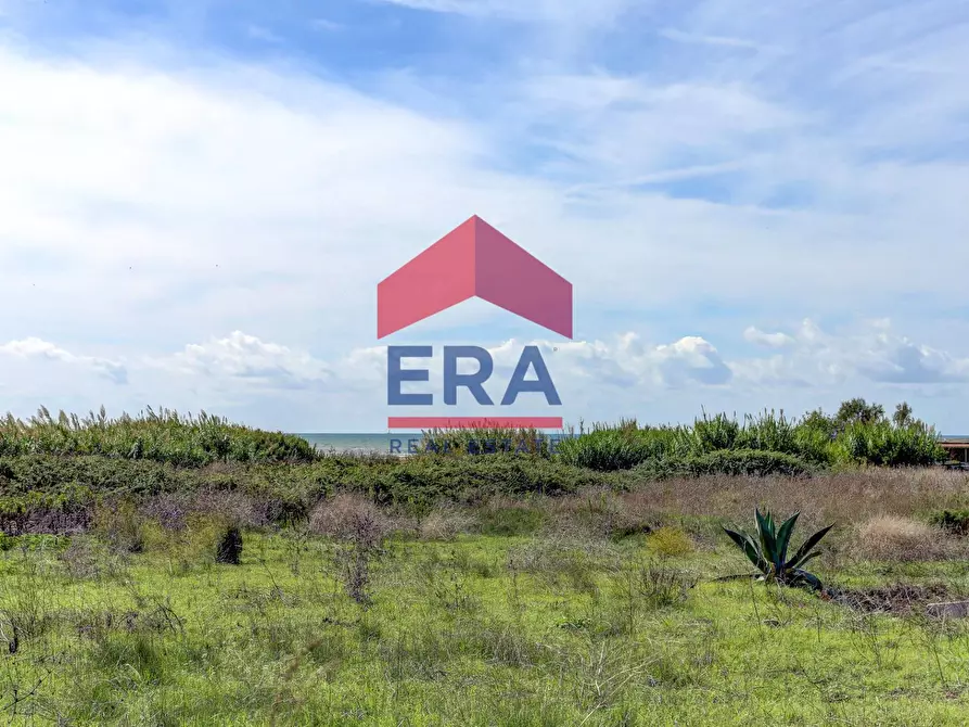 Immagine 18 di Appartamento in vendita  in Lungomare degli Ardeatini 60 a Ardea