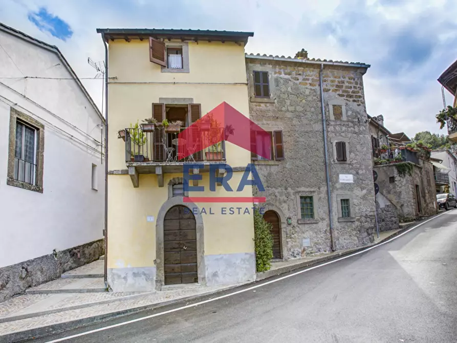 Immagine 24 di Casa indipendente in vendita  in Via Vittorio Emanuele III 1 a Soriano Nel Cimino