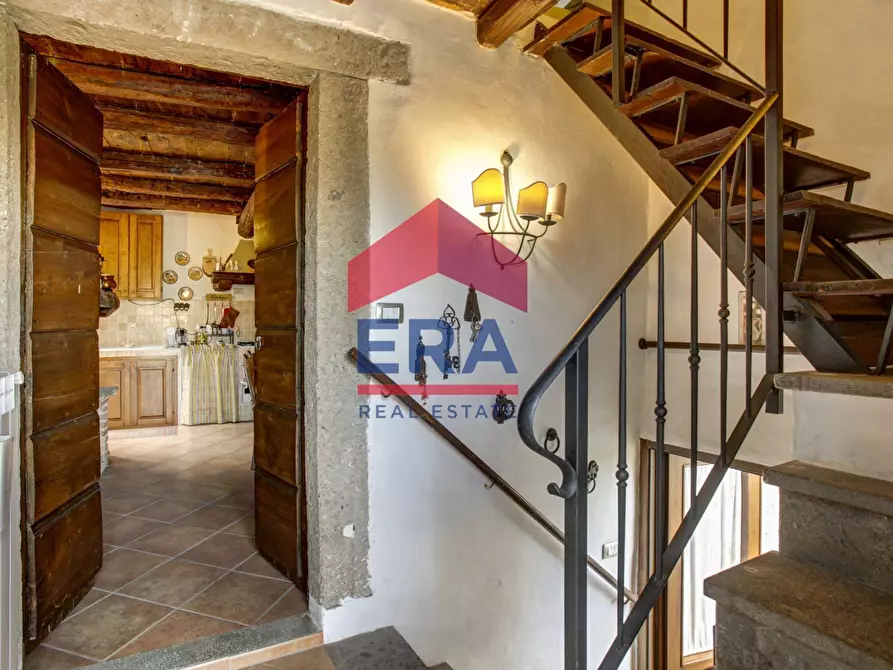 Immagine 10 di Casa indipendente in vendita  in Via Vittorio Emanuele III 1 a Soriano Nel Cimino