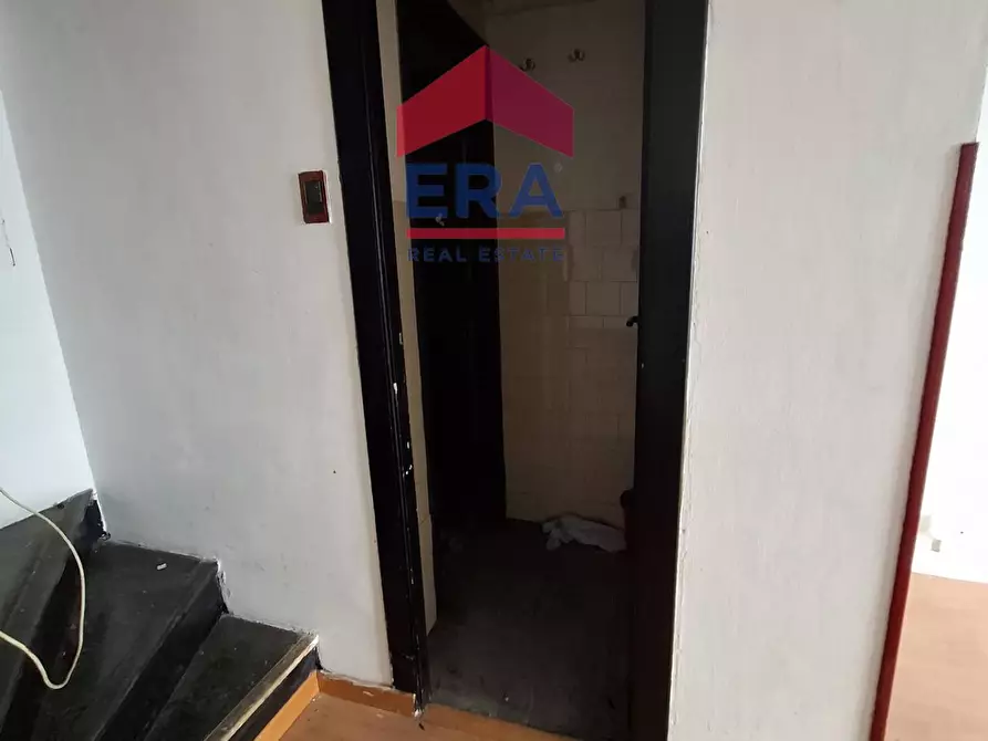 Immagine 12 di Locale commerciale in vendita  in Viale Dei Quattro Venti a Roma