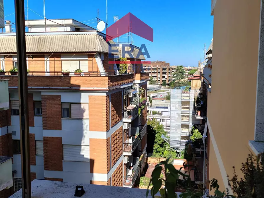 Immagine 4 di Appartamento in vendita  in Via Giovanni Agostino De Cosmi a Roma
