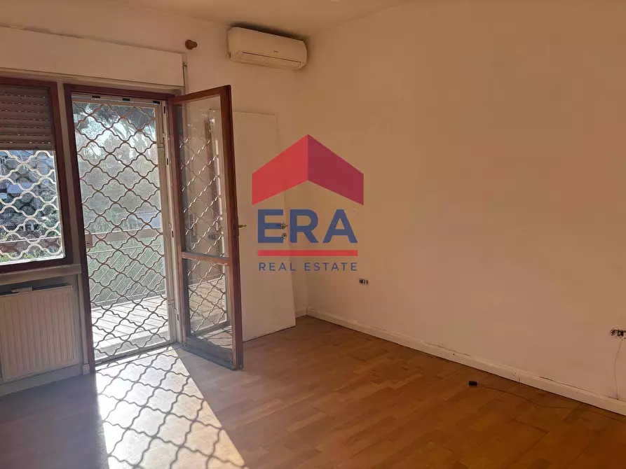 Immagine 12 di Appartamento in vendita  in Via Ildebrando Vivanti 125 a Roma