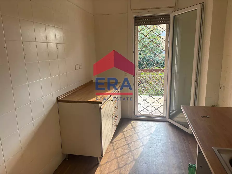 Immagine 7 di Appartamento in vendita  in Via Ildebrando Vivanti 125 a Roma