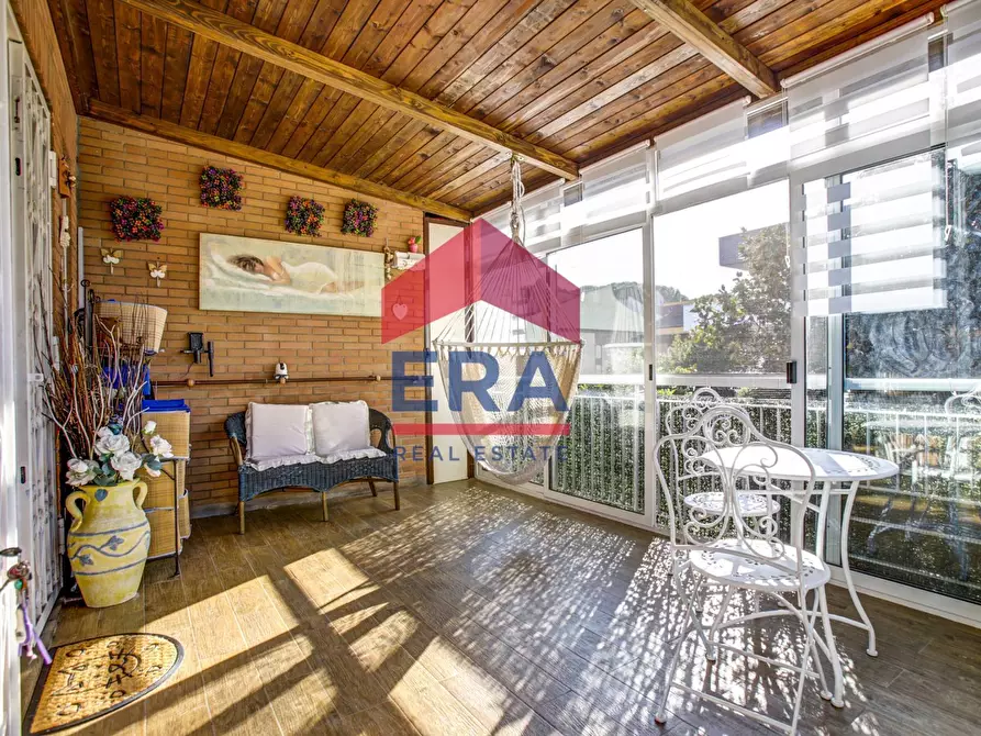 Immagine 9 di Villetta a schiera in vendita  in Via Corinna 7 a Roma