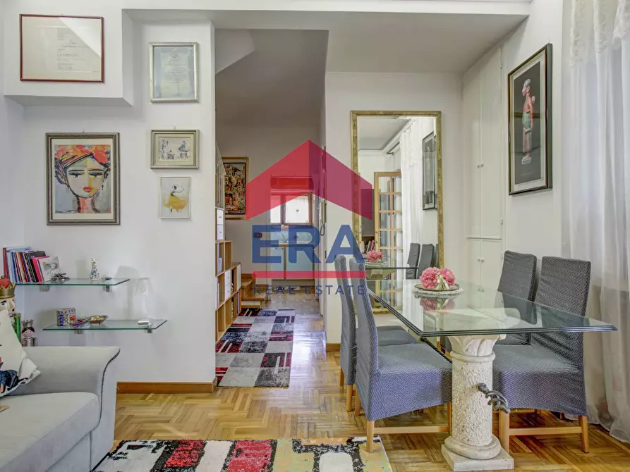 Immagine 15 di Villetta a schiera in vendita  in Via Corinna 7 a Roma