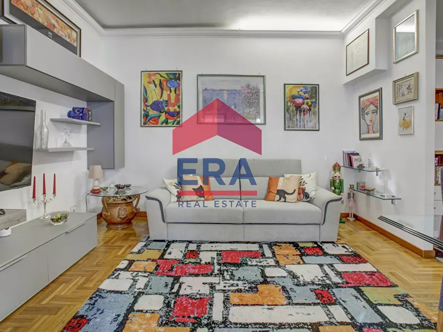 Immagine 13 di Villetta a schiera in vendita  in Via Corinna 7 a Roma