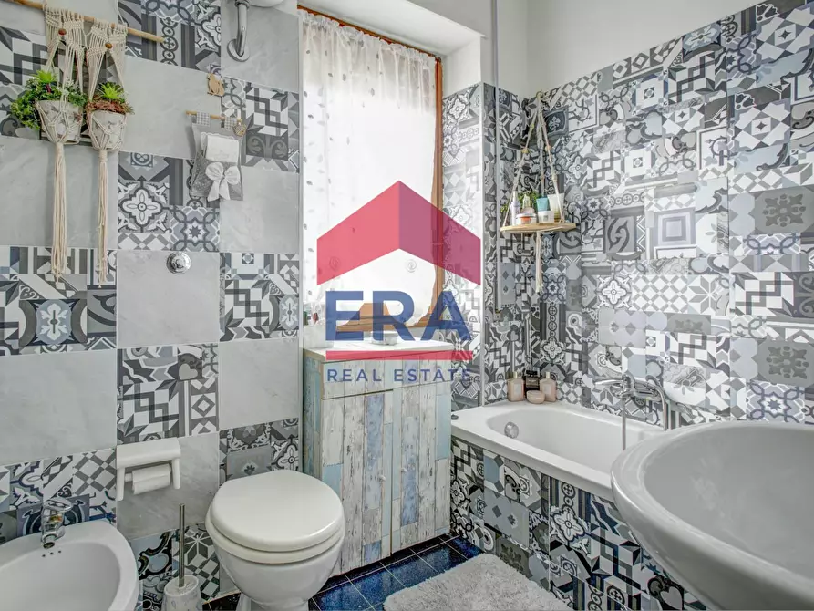 Immagine 20 di Villetta a schiera in vendita  in Via Corinna 7 a Roma