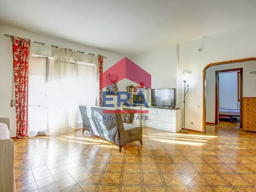 Immagine 33 di Villetta a schiera in vendita  in Via Corinna 7 a Roma