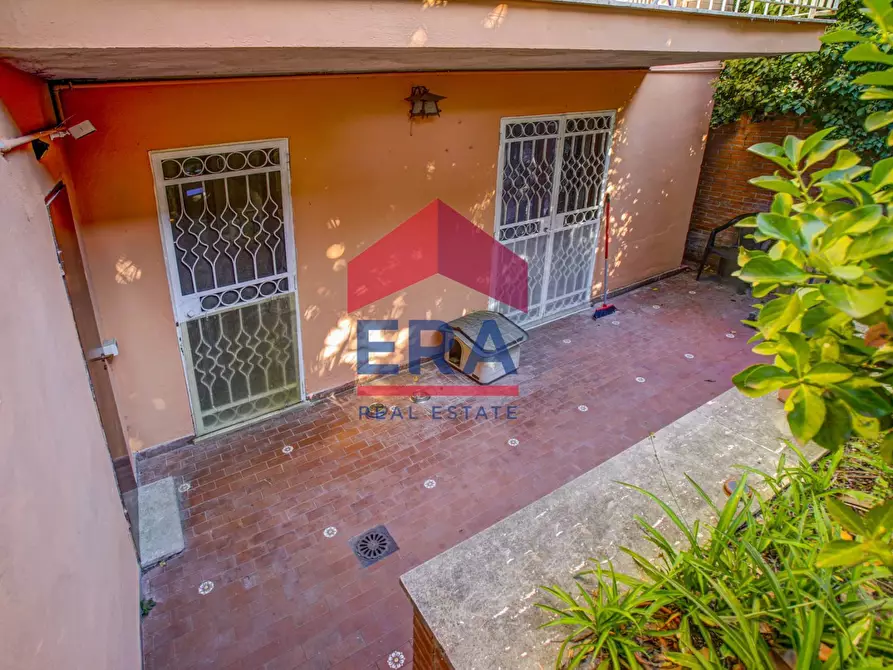 Immagine 49 di Villetta a schiera in vendita  in Via Corinna 7 a Roma