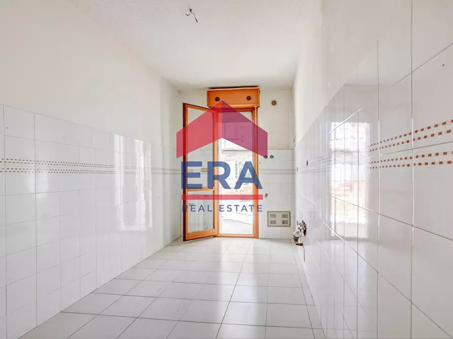 Immagine 7 di Appartamento in vendita  in via Berlinguer 14 a Pomezia