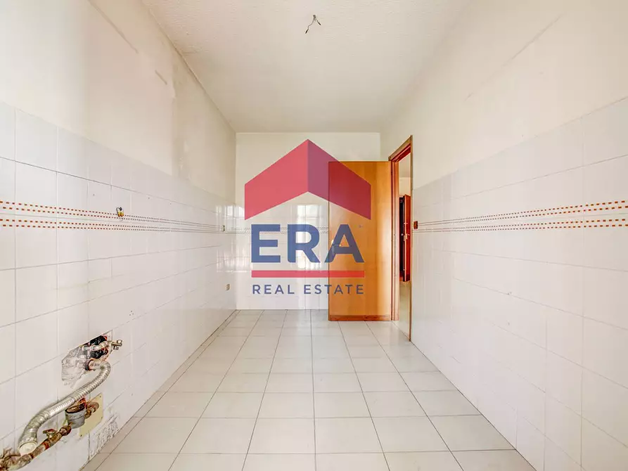 Immagine 8 di Appartamento in vendita  in via Berlinguer 14 a Pomezia