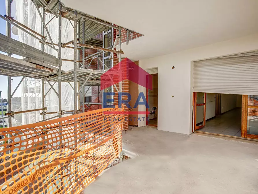 Immagine 18 di Appartamento in vendita  in via Berlinguer 14 a Pomezia