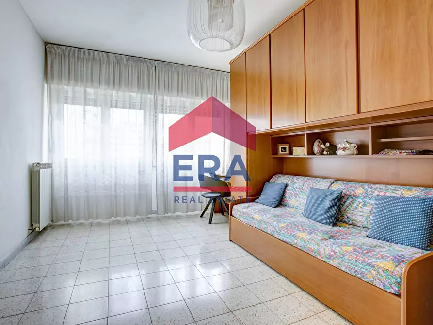 Immagine 8 di Appartamento in vendita  in Via Melville 14 a Roma