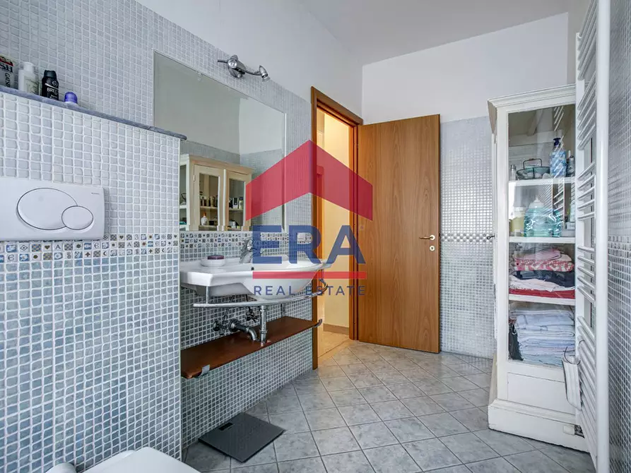 Immagine 19 di Appartamento in vendita  in Via Melville 14 a Roma