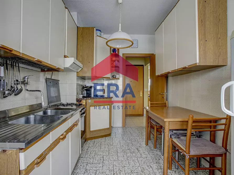 Immagine 22 di Appartamento in vendita  in Via Melville 14 a Roma