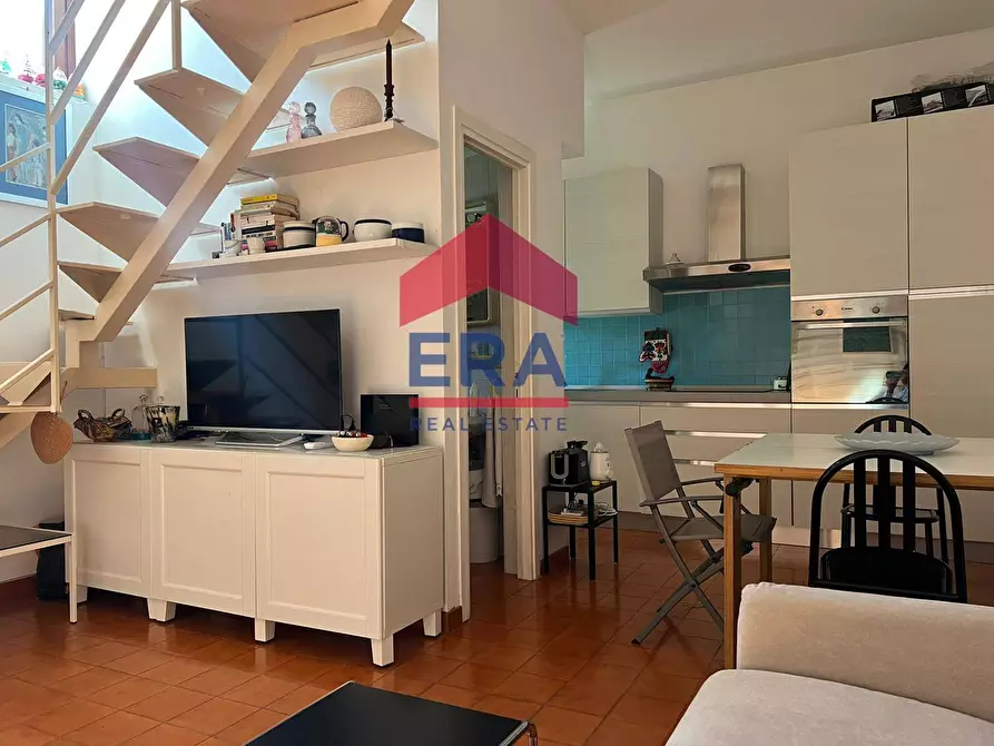 Immagine 16 di Villa in vendita  in Via Falconara 29 a Fiumicino