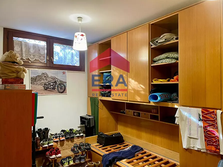 Immagine 26 di Villetta a schiera in vendita  in Via Dobbiaco 32B a Roma