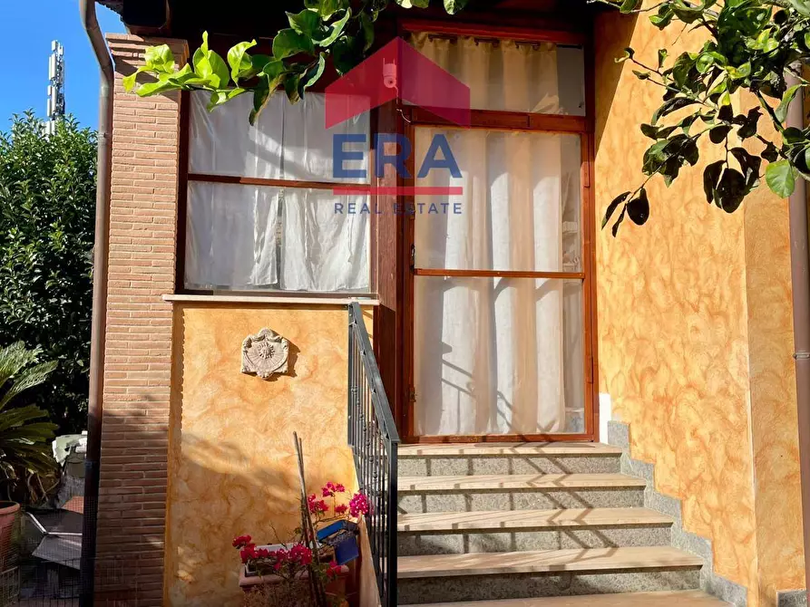 Immagine 11 di Villetta a schiera in vendita  in Via Dobbiaco 32B a Roma