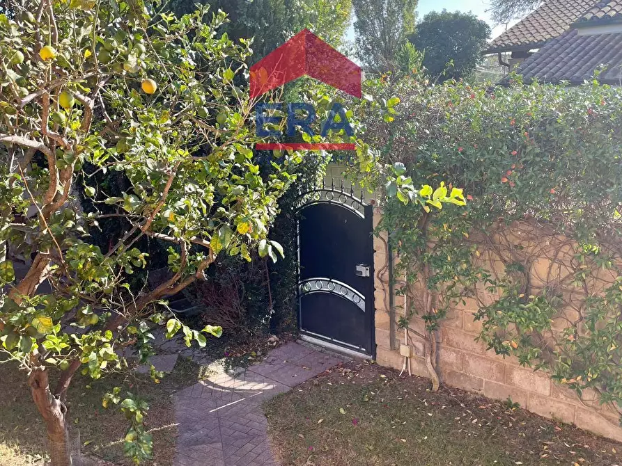 Immagine 44 di Villetta a schiera in vendita  in Via Dobbiaco 32B a Roma