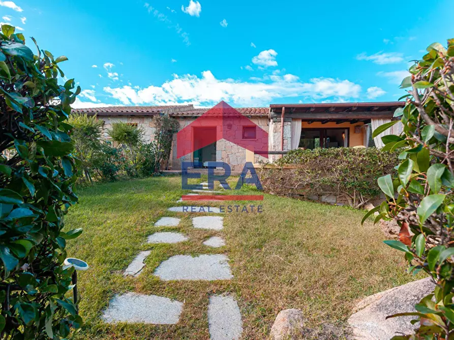 Immagine 18 di Casa semindipendente in vendita  in Villaggio Punta Molara snc a San Teodoro