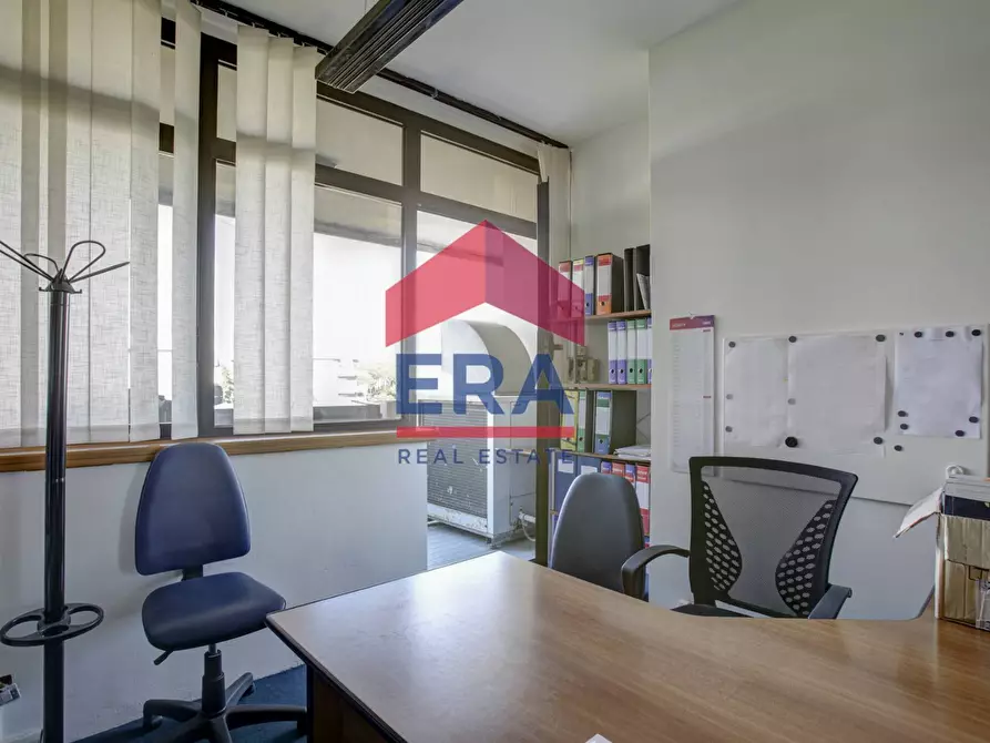 Immagine 8 di Ufficio in affitto  in Via Mar della Cina 304 a Roma