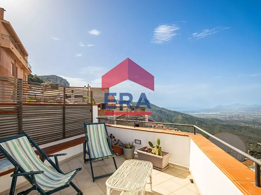 Immagine 1 di Casa indipendente in vendita  a Baunei