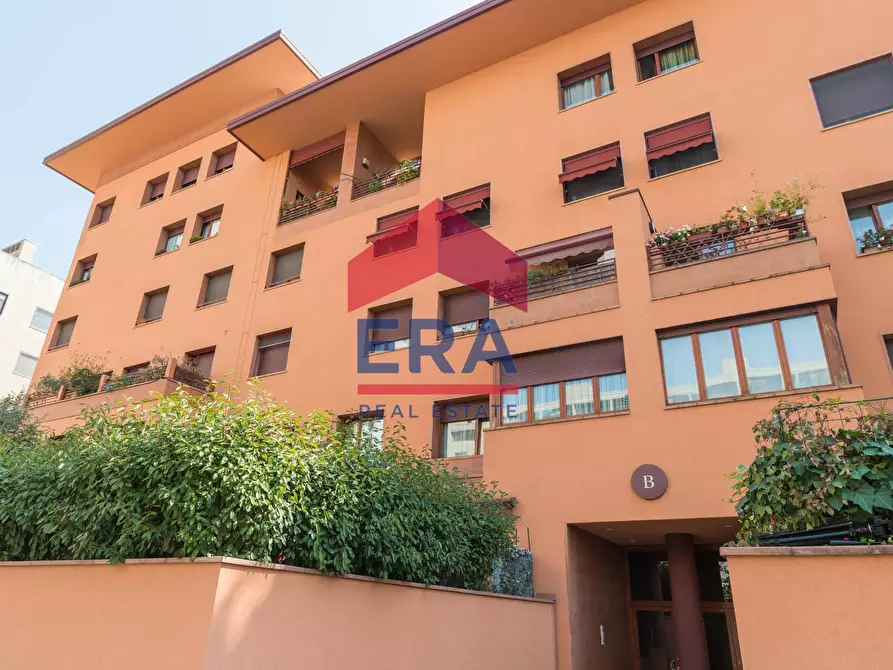 Immagine 6 di Appartamento in vendita  in Piazza dei Daini 4 a Milano