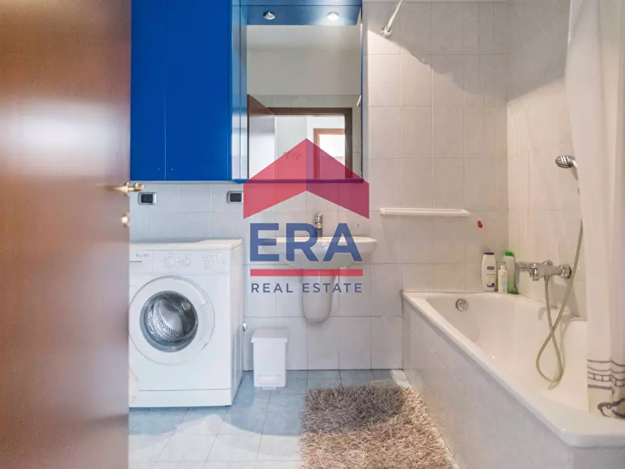 Immagine 16 di Appartamento in vendita  in Piazza dei Daini 4 a Milano