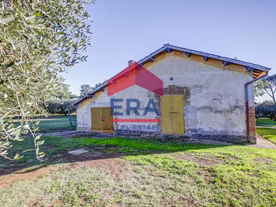 Immagine 32 di Rustico / casale in vendita  in Via Delle Monachelle 76 a Pomezia