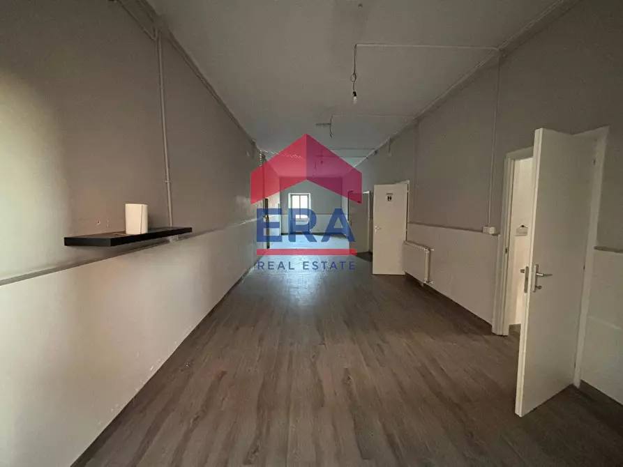 Immagine 2 di Ufficio in affitto  in via della Folgarella 88 a Ciampino