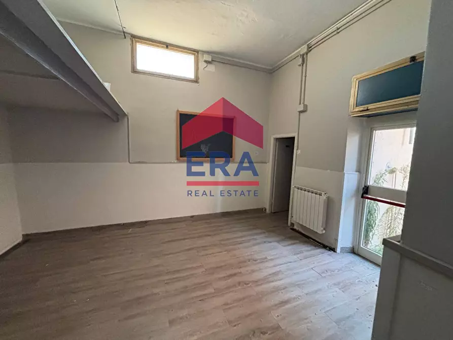 Immagine 9 di Ufficio in affitto  in via della Folgarella 88 a Ciampino