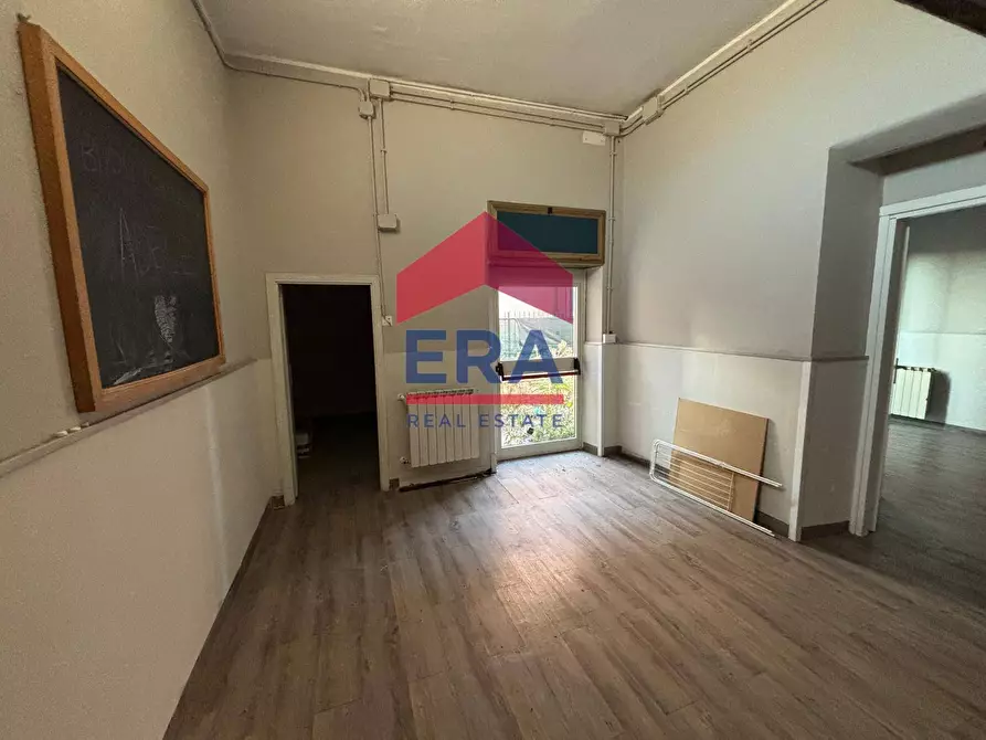 Immagine 12 di Ufficio in affitto  in via della Folgarella 88 a Ciampino