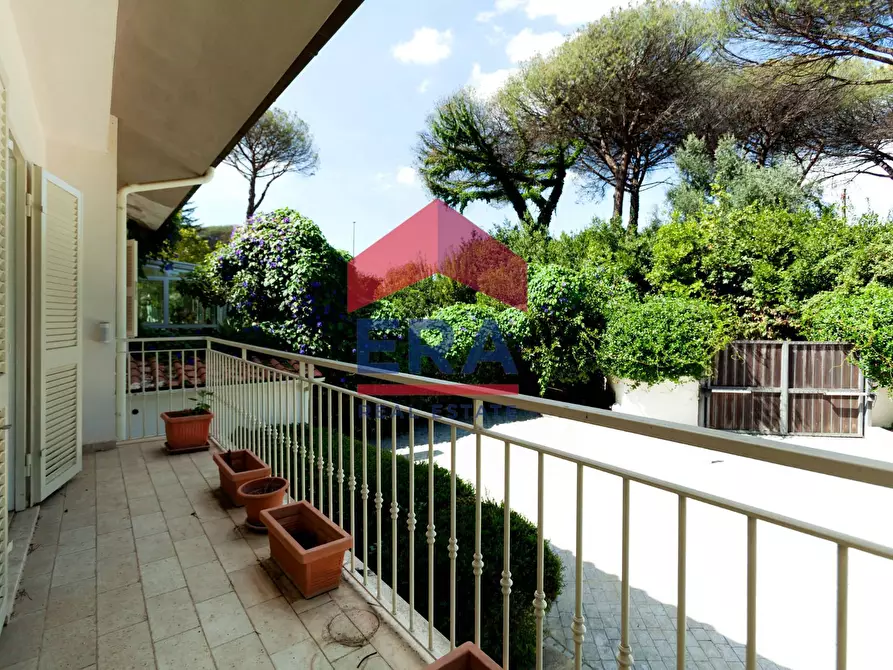 Immagine 24 di Villetta a schiera in vendita  in Via Leonardo Fibonacci 57 a Roma