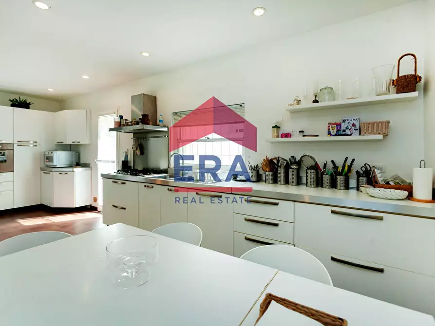 Immagine 20 di Villetta a schiera in vendita  in Via Leonardo Fibonacci 57 a Roma