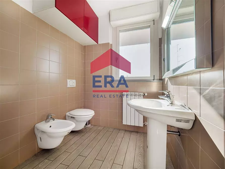 Immagine 8 di Attico in vendita  in Via Terracina 1 a Milano