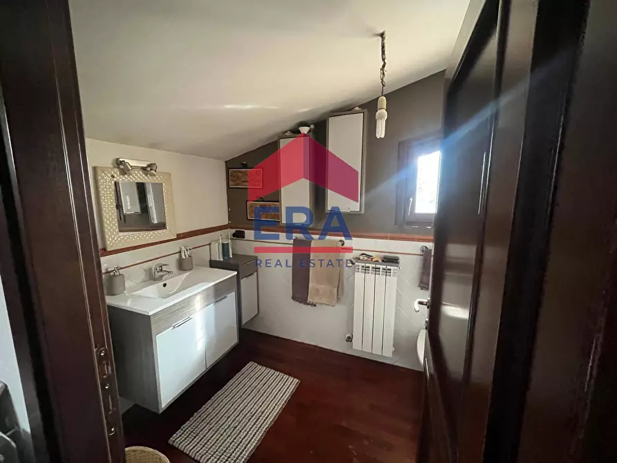 Immagine 24 di Villetta a schiera in vendita  in Via di Vigna Girelli 74 a Roma