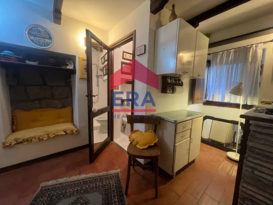 Immagine 15 di Appartamento in vendita  in Largo degli Esposti 3 a Viterbo