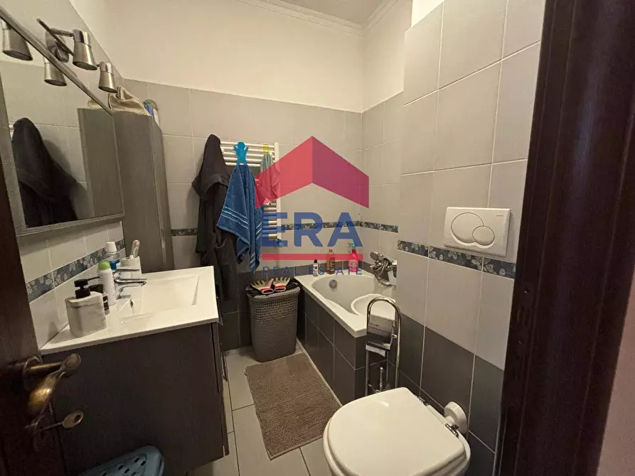 Immagine 22 di Appartamento in vendita  in Via Dell' Automobilismo 200 a Roma