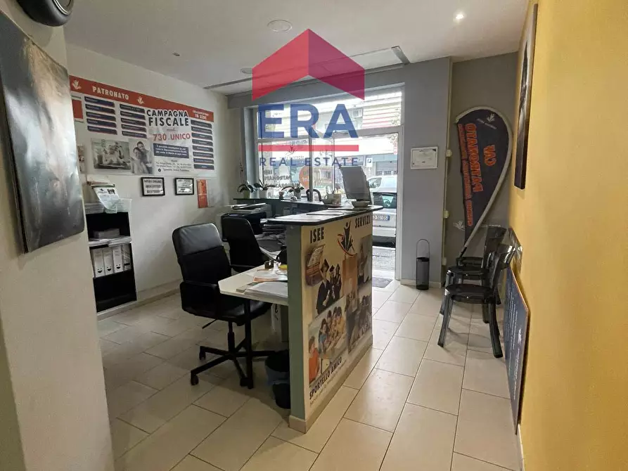 Immagine 5 di Locale commerciale in affitto  in Via Arrigo Davila 44 a Roma