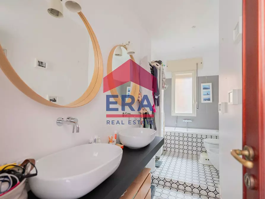 Immagine 6 di Attico in vendita  in Via Giuseppe Sacconi 33 a Roma