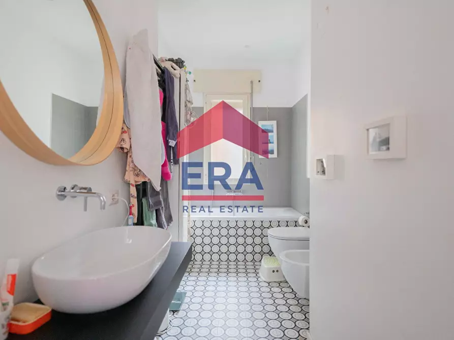 Immagine 17 di Attico in vendita  in Via Giuseppe Sacconi 33 a Roma