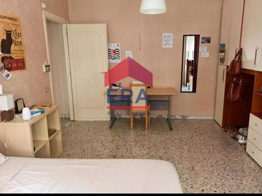 Immagine 5 di Appartamento in vendita  in Via Fonti Del Clitunno 12 a Roma